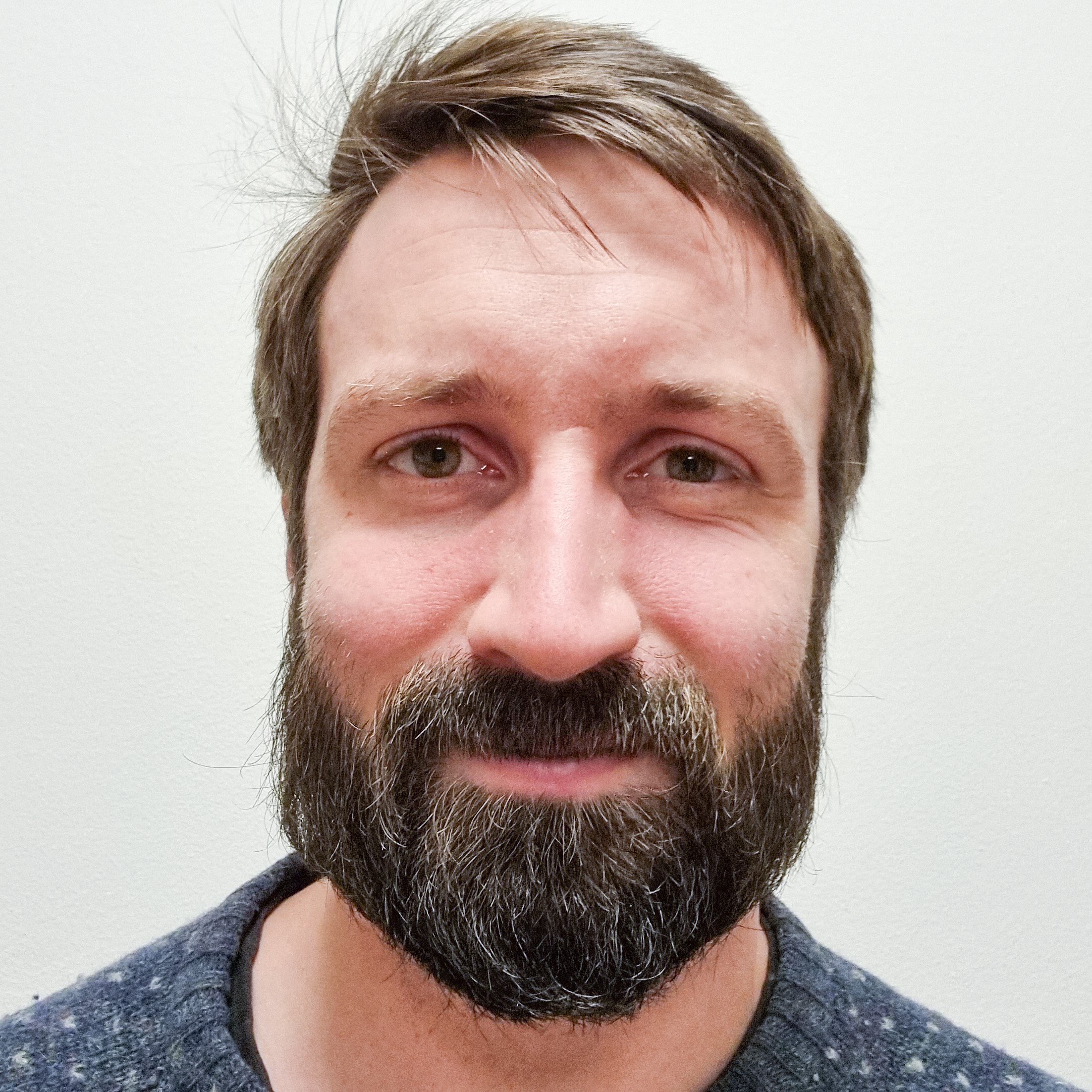 En mann med skjegg