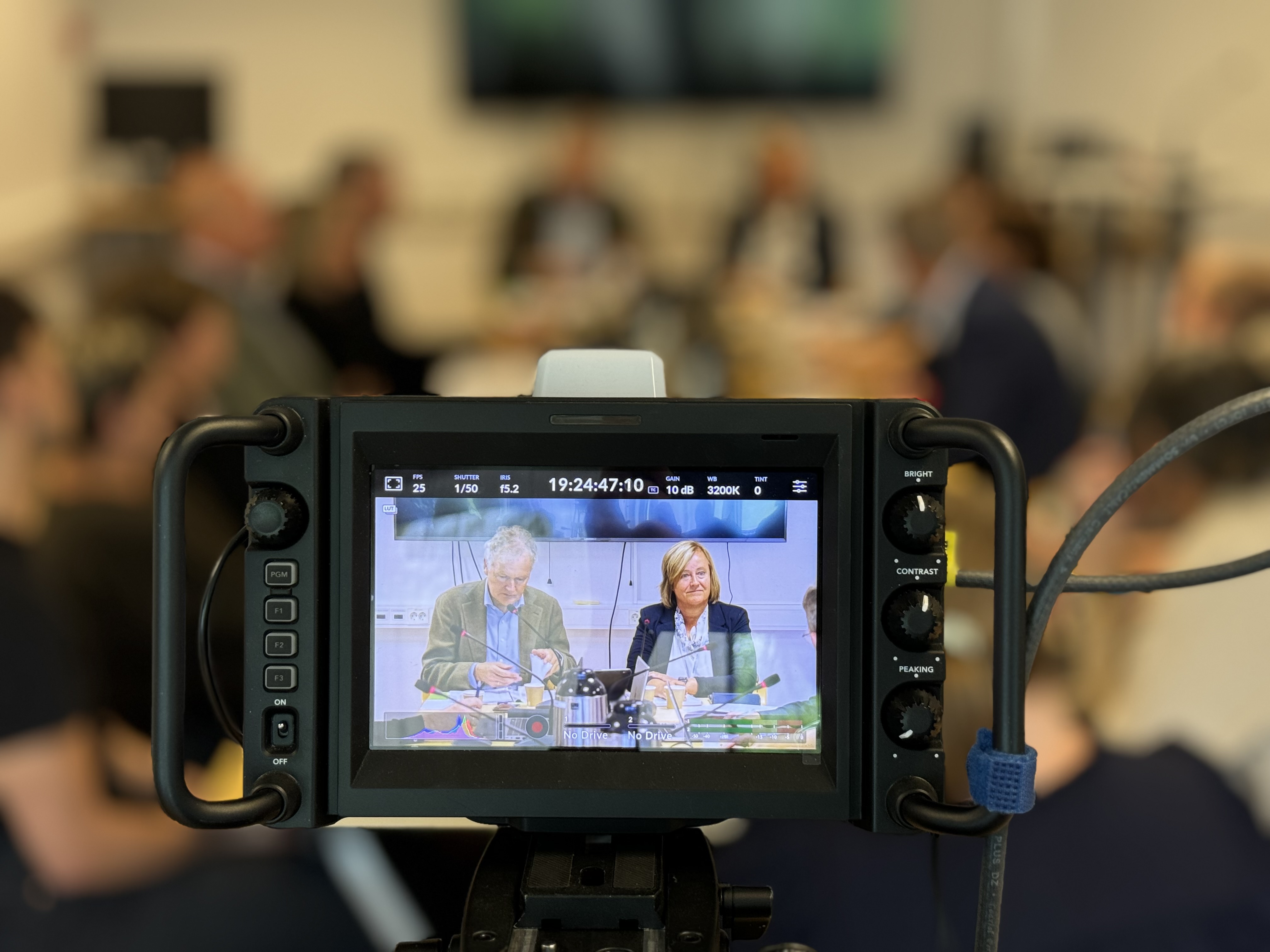 Et kamera med en videoskjerm