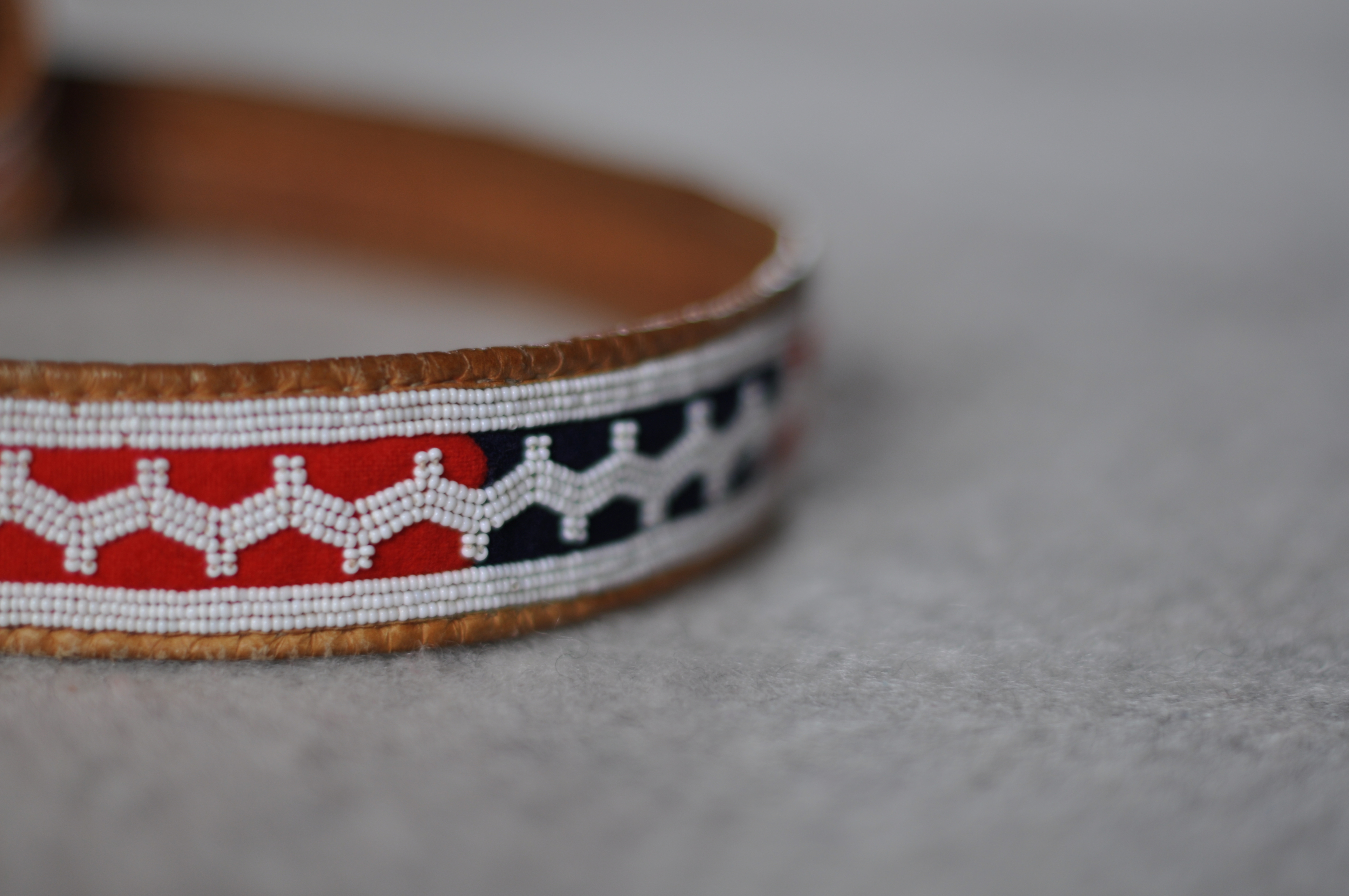 Detalj av sørsamisk håndverk