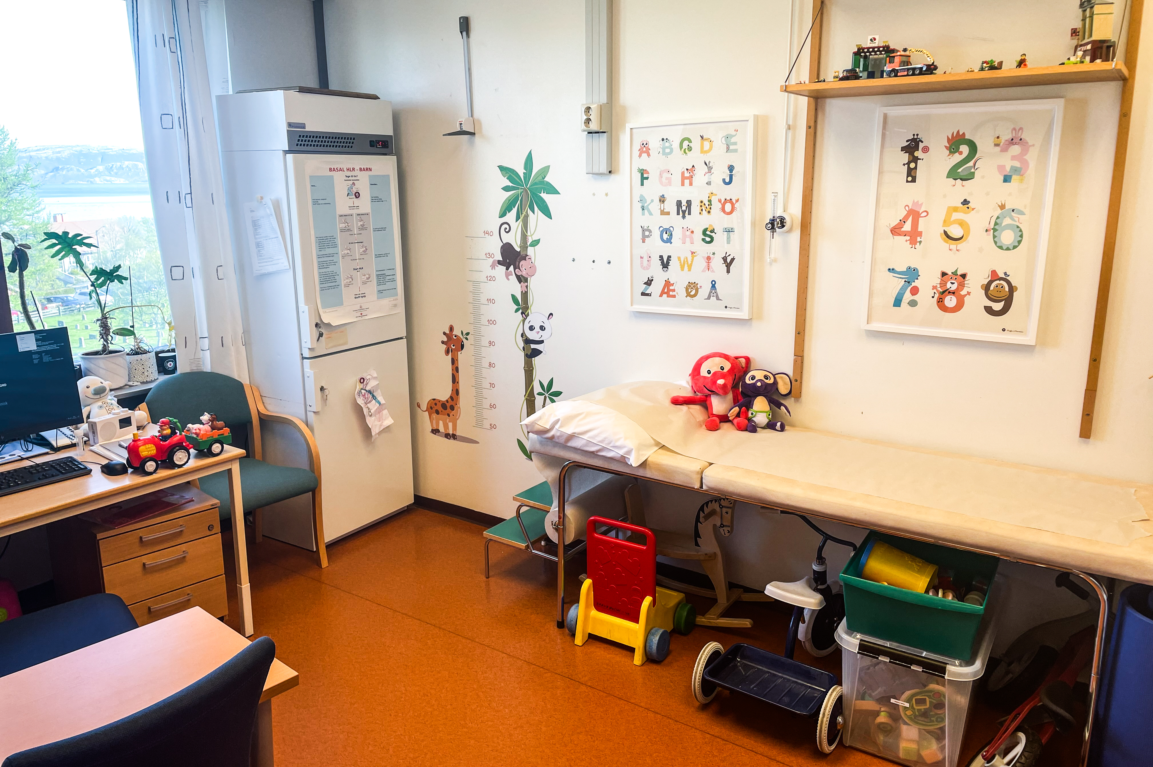 Et rom full av leker