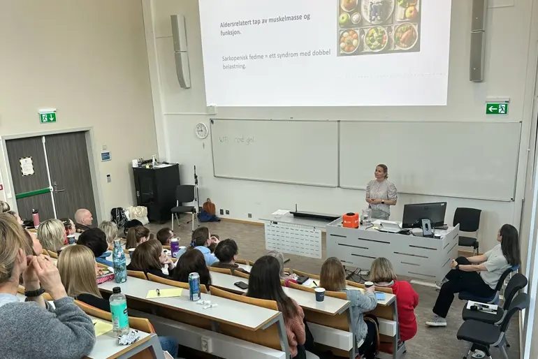 En person som underviser en klasse